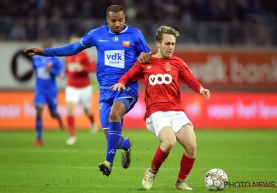 Eindelijk een glimp van de echte Halilovic: "Licht? De ref ging toch naar de beelden zien?"