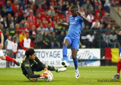 Samatta scoort voor de tweede week op rij en bejubelt ploegmaat: "Hij is een machine"