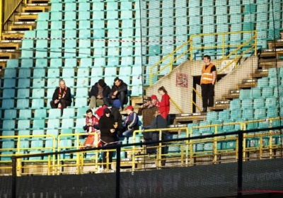 🎥 Pure folklore en Mexican Wave ... in play-off 2: "We kunnen er maar beter om lachen"