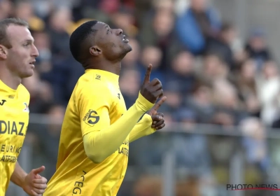 Akpala heeft zijn contract al verdiend: "Ik zag dat de keeper geen andere optie had"