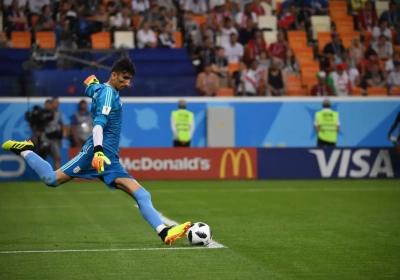 Vertrekt Bolat dan toch? 'Antwerp doet Iraanse doelman voorstel'