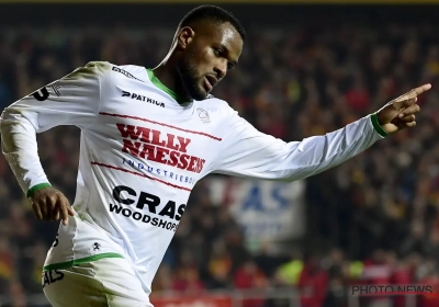 Dury legt uit waarom hij topschutter Larin op de bank zette én waarom hij voor Oberlin als vervanger koos