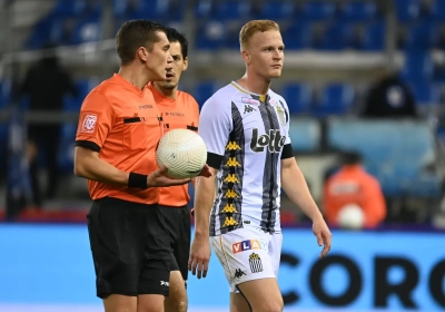 Debutant Van Cleemput is categoriek: "Overtreding op mij bij dat eerste doelpunt"