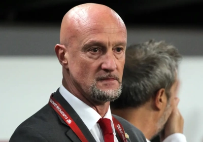 Italiaanse coach van Hongarije moet tranen wegvegen na match tegen Frankrijk