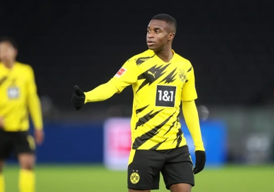 Opvallend: politie moet 23-jarige ex-vriendin van 16-jarige Dortmund-speler bevrijden nadat hij haar opsloot