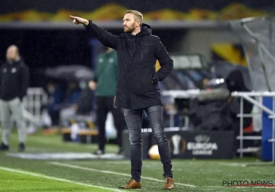 De blamage teveel: AA Gent ontslaat met Wim De Decker derde coach in vijf maand 