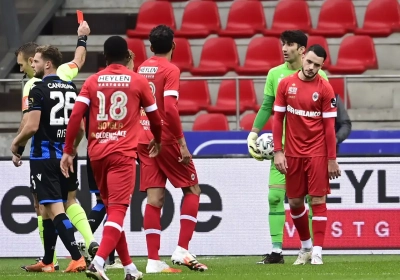 Balende Ivan Leko heeft het zwaar na kansloze nederlaag: "Dat het nooit een wedstrijd was, doet me erg pijn"