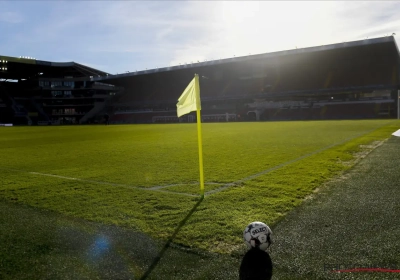 Opnieuw een heikel punt: "Zo'n veld is onvoorstelbaar" vs "Van de tegenstander die het veld is een partner maken"