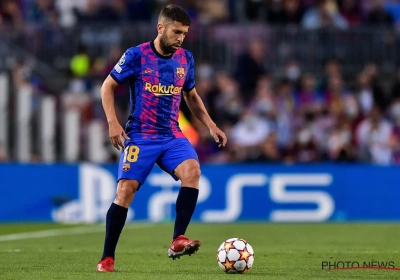 Barcelona komt pas na de rust onder stoom tegen Sevilla en profiteert van puntenverlies Real Madrid