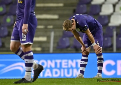 Joren Dom in zak en as na vernedering: "Zeven keer zo goed als wij" en "Kan niks zinnig zeggen om nog geloofwaardig over te komen"