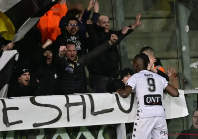 Vakoun Bayo kijkt naar boven na zege tegen Beerschot: "Begonnen er weer in te geloven na gelijkmaker"