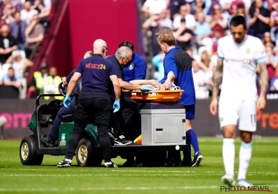 Vreselijke blessure voor Burnley-middenvelder Ashley Westwood: Nikola Vlasic in shock 