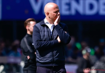 Gaat Liverpool ingrijpen en Arne Slot ontslaan? Clubiconen geven hun mening