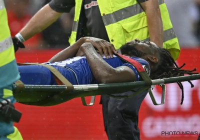 Bodart slaat Torunarigha knock-out: verdediger afgevoerd naar Luiks ziekenhuis