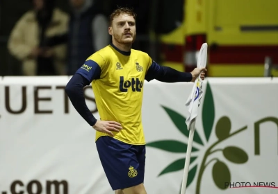 Vertessen scoort eerste goal, maar Union verliest toch: "Laten de eerste twee doelpunten te gemakkelijk binnen"