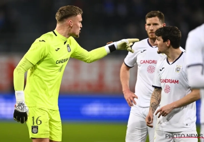 Hommeles bij Anderlecht na zure nederlaag, spelers gaan in de clinch met elkaar