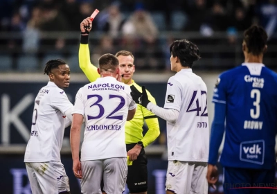 Ex-scheidsrechter Tim Pots velt zijn oordeel over bizarre rode kaart van N'Diaye