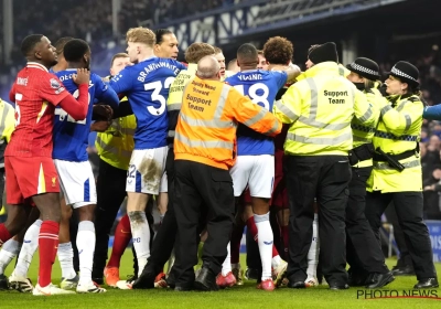 🎥 Merseyside Derby eindigt in chaos: Everton redt laatste historische derby in Goodison Park