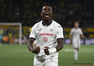 Anderlecht vraagt zich nog steeds af hoe ze Noah Sadiki hebben kunnen laten gaan: "Toen de Denen kwamen..."
