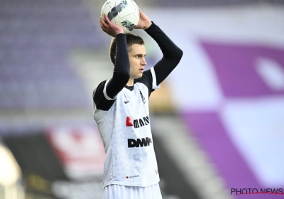 Wolke Janssens niet te spreken over wilde tackle van Beerschot-speler Welat Cagro 