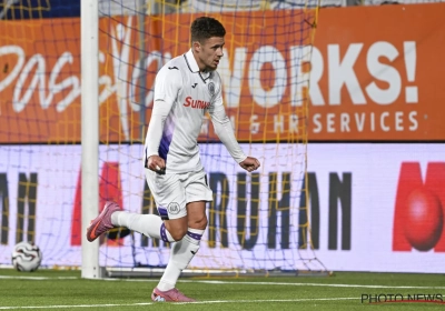 Jonathan Lardot komt met (vreemde?) uitleg na afgekeurd doelpunt van Thorgan Hazard: "Het was héél nipt"