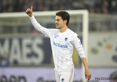 🎥 Deze moet u gezien hebben: 18-jarig supertalent Karetsas doet monden openvallen bij KRC Genk