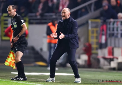 Antwerp-trainer Oosting debuteert meteen met felbevochten zege maar blijft kritisch: "Ben een perfectionist"
