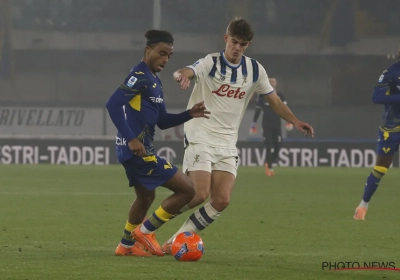 🎥 Daar vloog de jas: duidelijk kwade Charles De Ketelaere heeft het gehad