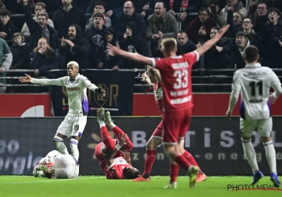 🎥 Was het er één? Antwerp opent score via strafschop die Anderlecht woedend maakt