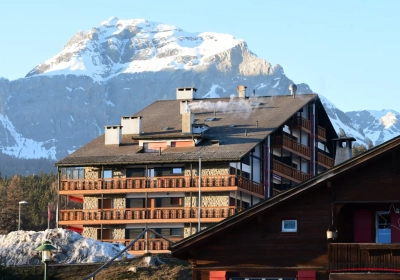 Profvoetballer verricht heldendaad tijdens zware brand in Crans-Montana