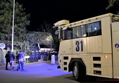 Charleroi-supporters probeerden bussen Standard-fans aan te vallen voor Waalse derby