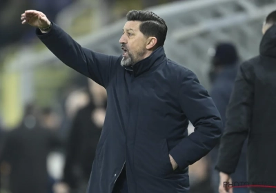 Fans Anderlecht hebben het gehad: het wordt heet onder de voeten van Besnik Hasi