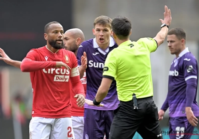 🎥 Scheidsrechter Lambrechts kreeg micro tijdens Standard-Anderlecht: "Als het moet geef ik 15 kaarten"