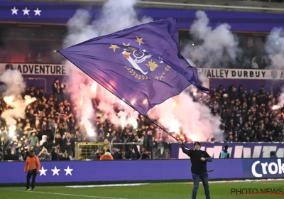 📷 Het zal toch niet waar zijn, denken velen: opvallende aanwezige in Lotto Park