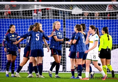 Arsenal roemt de fans in Leuven na kletterende overwinning