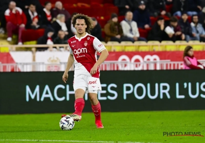 🎥 Reactie van Pocognoli zegt alles: AS Monaco loopt verlengingen mis na cruciale misser van Wout Faes 