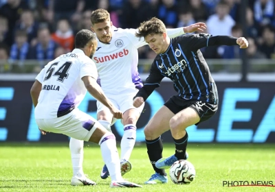 Christos Tzolis kwam ermee weg tegen Anderlecht, maar... "25 jaar geleden kreeg je een schop, niet normaal!"