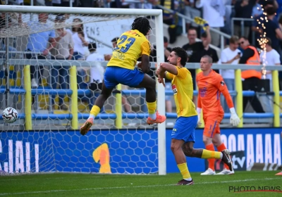 Onwaarschijnlijke remontada! Westerlo haalt 0-3 op, maar moet leidersplek in Play-off 2 toch aan Genk laten
