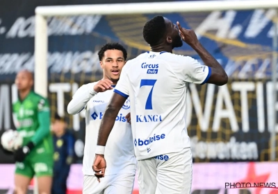 Vreemde taferelen op Stayen: Gent-spits gaat in de clinch met de eigen fans