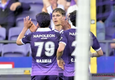 LIVE: Anderlecht uit het niets op voorsprong via Sikan!
