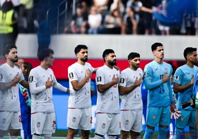 Gianni Infantino brengt bezoek aan Iraanse kleedkamer, bondscoach neemt géén blad voor de mond
