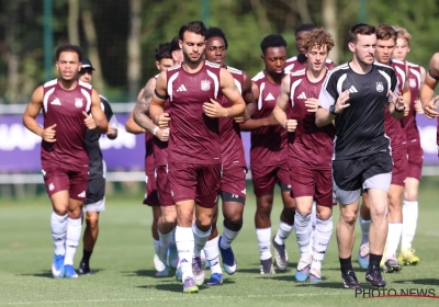Eerste oefenmatch geen succes: Vítor Bruno kiest meteen voor opvallende experimenten bij Anderlecht