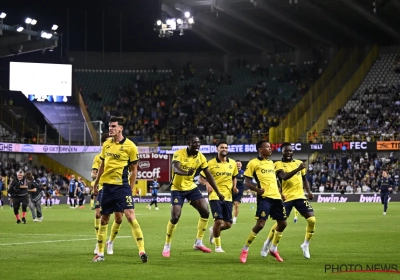 Opvallende aanwezige duikt op tijdens de Supercup