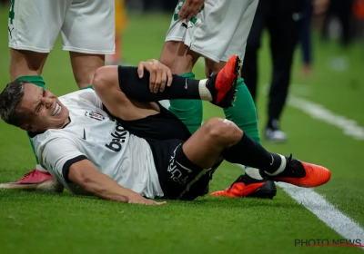 Besiktas houdt hart vast: geblesseerde Leandro Trossard schreeuwt het uit van de pijn