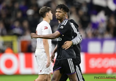 Anderlecht komt met belangrijke update nadat speler naar ziekenhuis wordt afgevoerd
