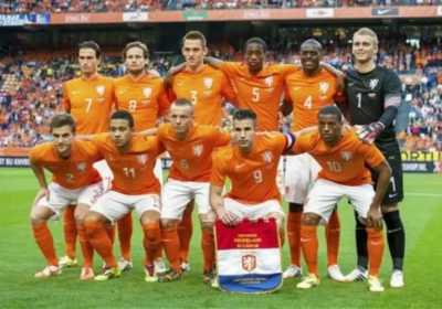 Krant zet Nederlanders in finale: 'Jippie-ka-jee motherf****" 