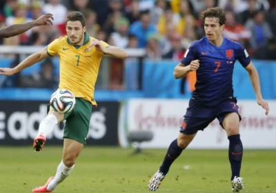 Wat met hands in de zestien? "Altijd fluiten, handje-mik kan beginnen"