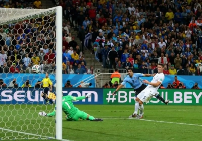 Hogdson wil ongelijk niet toegeven: "Hielden Suarez goed uit de match"