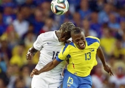 Oplopertje steelt de show met handkus