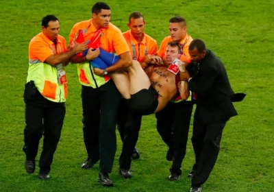 VIDEO: Deze veldbestormer slaat alles (en we hebben al veel meegemaakt)